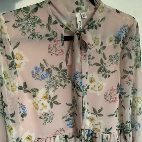 Pink Floral Ruffle Blouse - Picture 3 of 4